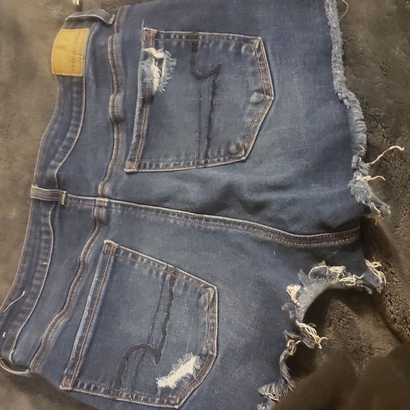 EUC Distressed American Eagle Shorts - Picture 3 of 4